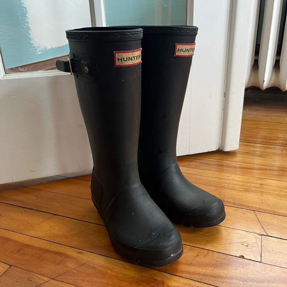 Hunter Unisex Kids Matte Black Rubber Waterproof Tall Rain Boots 1B/2G/ EU 32